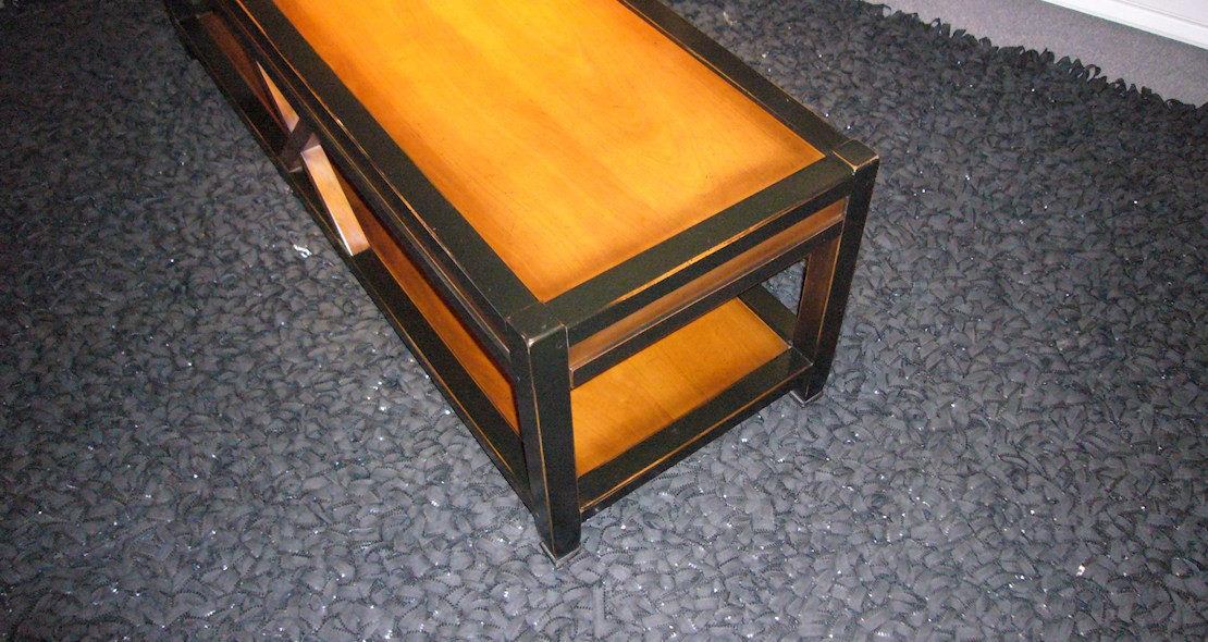 Table basse rectangulaire en Merisier avec tiroirs